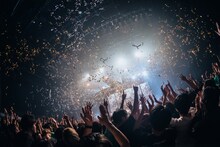 「Devil ANTHEM. ONE MAN LIVE『#でび夏霞演奏会2025』」の様子。（撮影：真島洸）