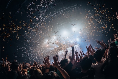 「Devil ANTHEM. ONE MAN LIVE『#でび夏霞演奏会2025』」の様子。（撮影：真島洸）