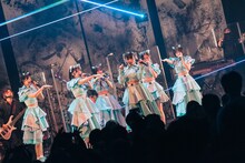 「Devil ANTHEM. ONE MAN LIVE『#でび夏霞演奏会2025』」の様子。（撮影：真島洸）