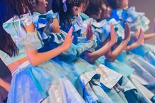 「Devil ANTHEM. ONE MAN LIVE『#でび夏霞演奏会2025』」の様子。（撮影：真島洸）