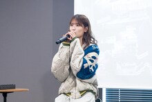 「プロの無職」である先輩を演じた岩本蓮加。