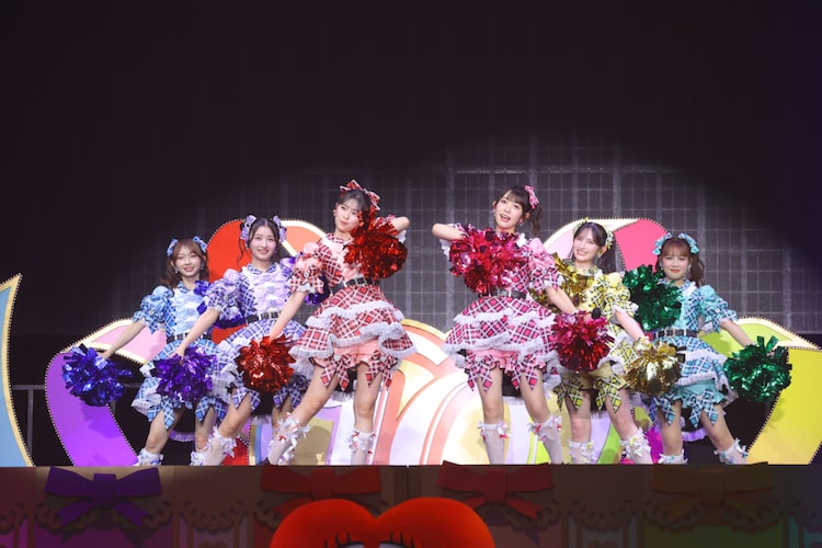 「超ときめき♡宣伝部のきみのハートにロックオンTOUR 2025 ～10th Anniversary～」神奈川・横浜アリーナ公演の様子。