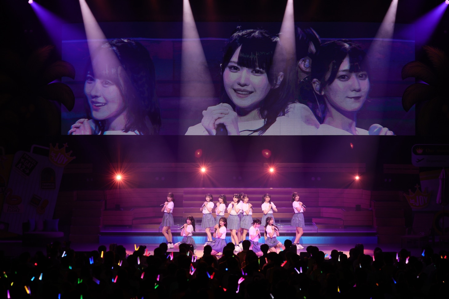 「今、恋をしている」を初披露する≒JOY。
