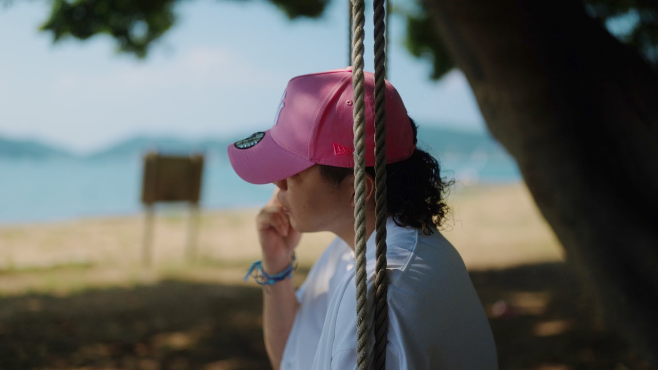 GADORO「もういちど feat. 紅桜」ミュージックビデオより。
