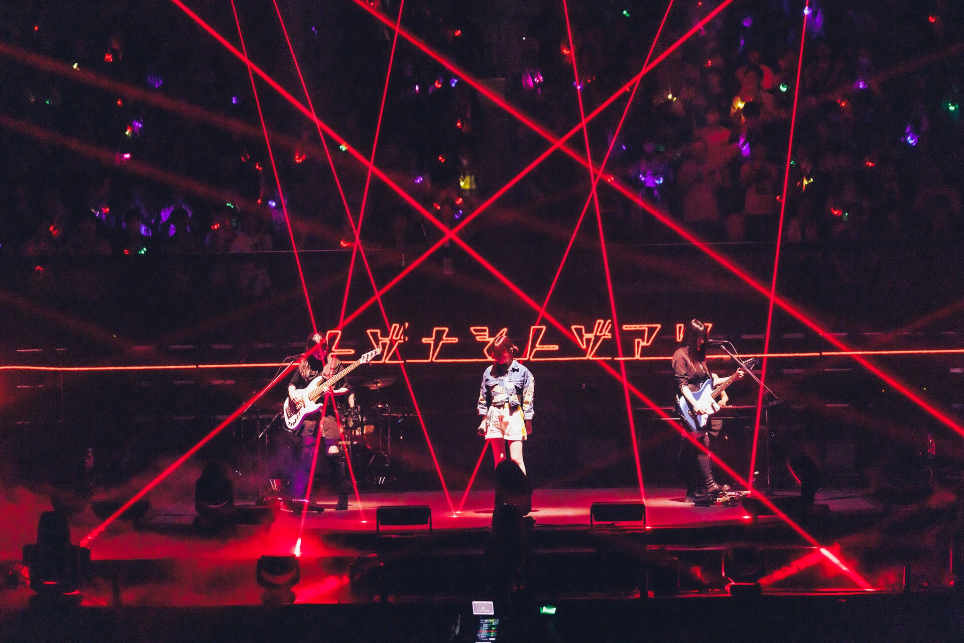トゲナシトゲアリ LIVE in 日本武道館 “奏檄の叫”」の様子。（撮影