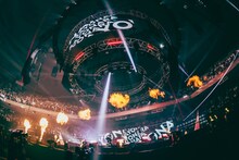 「トゲナシトゲアリ LIVE in 日本武道館 “奏檄の叫”」より「サヨナラサヨナラサヨナラ」のパフォーマンスシーン。（撮影：冨田味我）