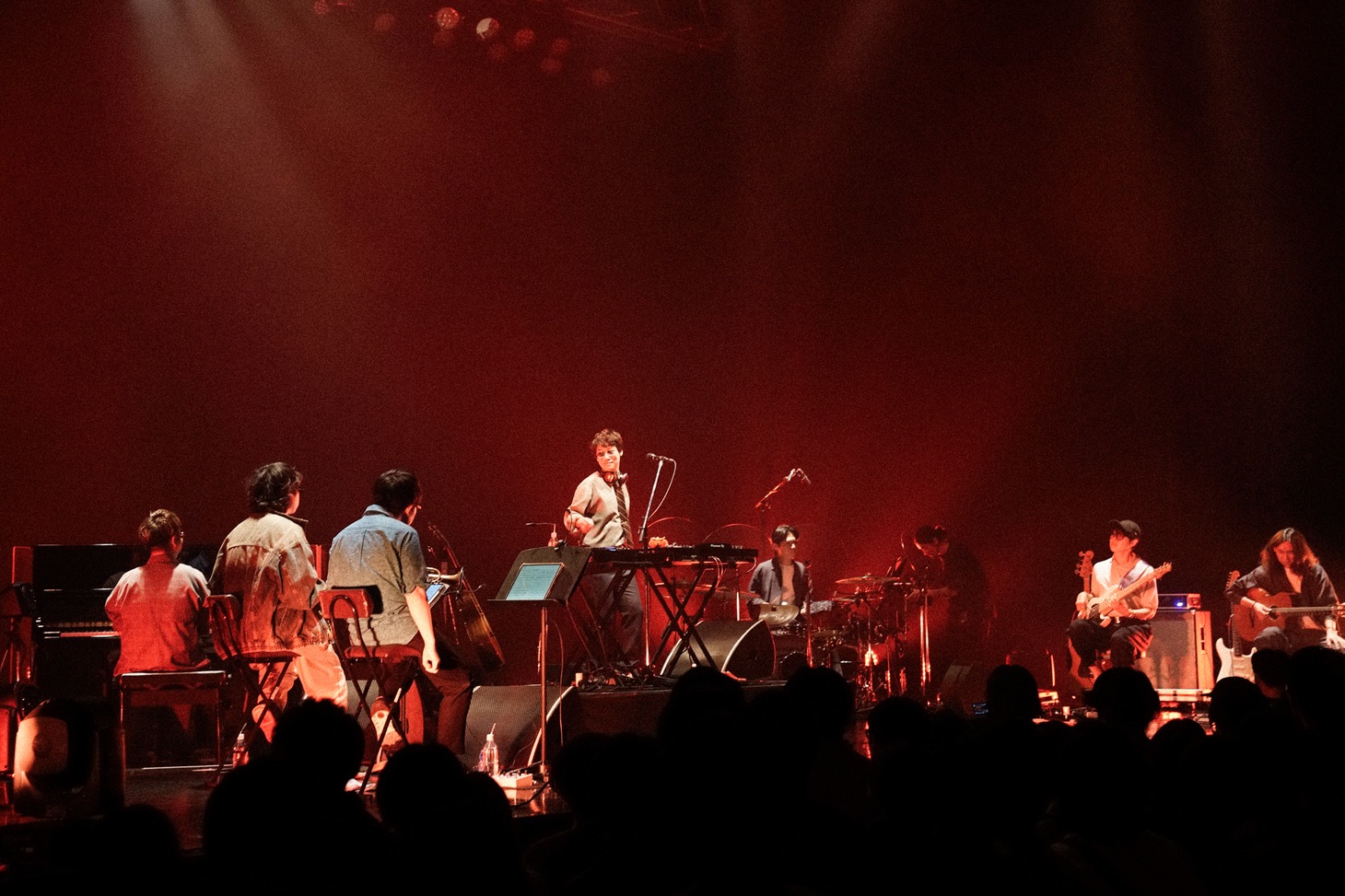 小袋成彬のパフォーマンスの様子。（Photo by Asami Nobuoka）