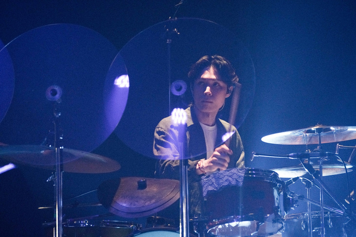 上原俊亮（Dr）（Photo by Asami Nobuoka）