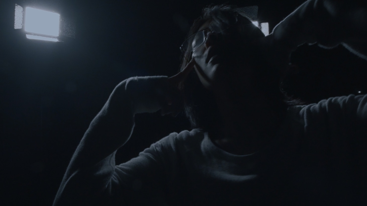goku sasaki「drac cray」ミュージックビデオより。
