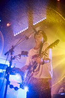 はっとり（Vo, G）（撮影：酒井ダイスケ）