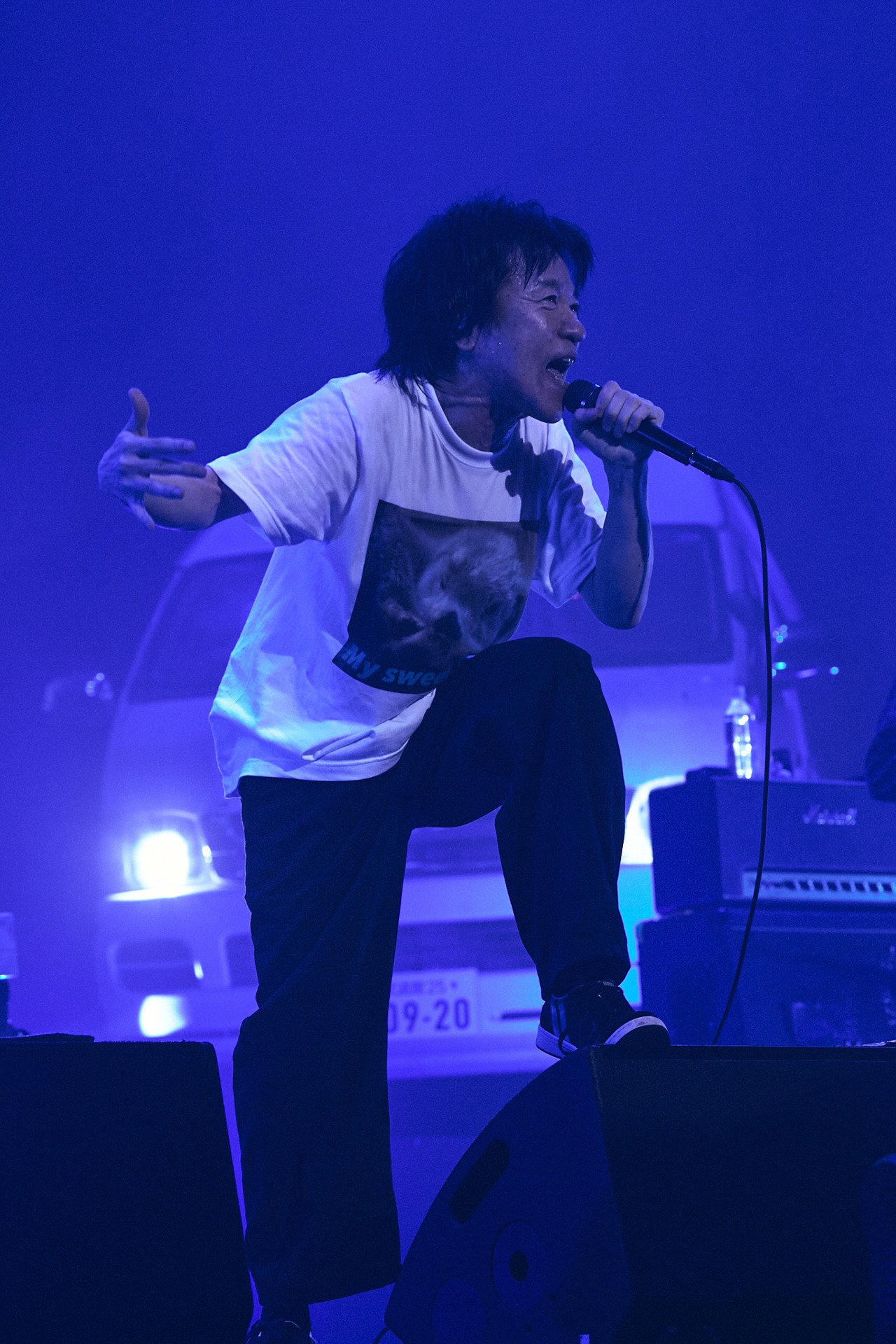 鈴木圭介（Vo）（撮影：新保勇樹）