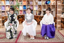 左から斉藤由貴、南野陽子、浅香唯。