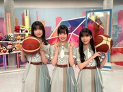 左から大園玲、石森璃花、村井優。