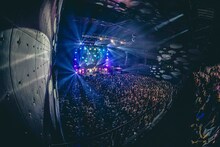 「SHISHAMO ワンマンライブ2025『残暑お見舞い申し上げます!!!』」の様子。（撮影：渡邉一生）