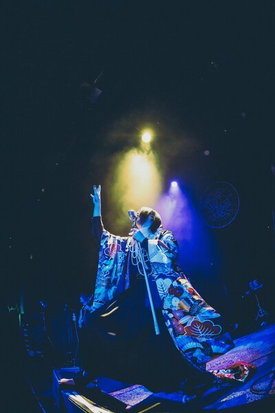 「LIVE HOUSE TOUR [VILLAINS]」の様子。（撮影：冨田味我）