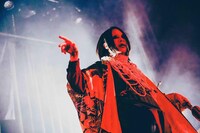 「LIVE HOUSE TOUR [VILLAINS]」の様子。（撮影：冨田味我）