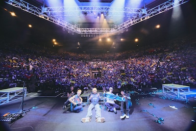 SPYAIR「JUST LIKE THIS 2025」初日公演の様子。