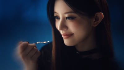 ハーゲンダッツWebムービー 「悪魔のささやき」編より。