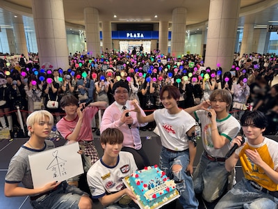 DXTEEN「両片想い」リリースイベントの様子。（撮影：つぼいひろこ）