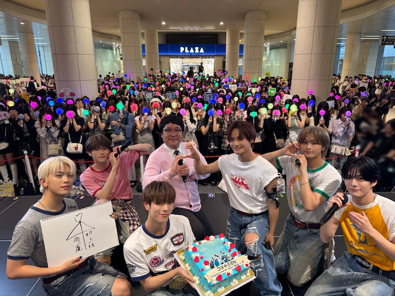 DXTEEN「両片想い」リリースイベントの様子。（撮影：つぼいひろこ）