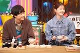 左から松村北斗(SixTONES)と松本若菜。©日本テレビ