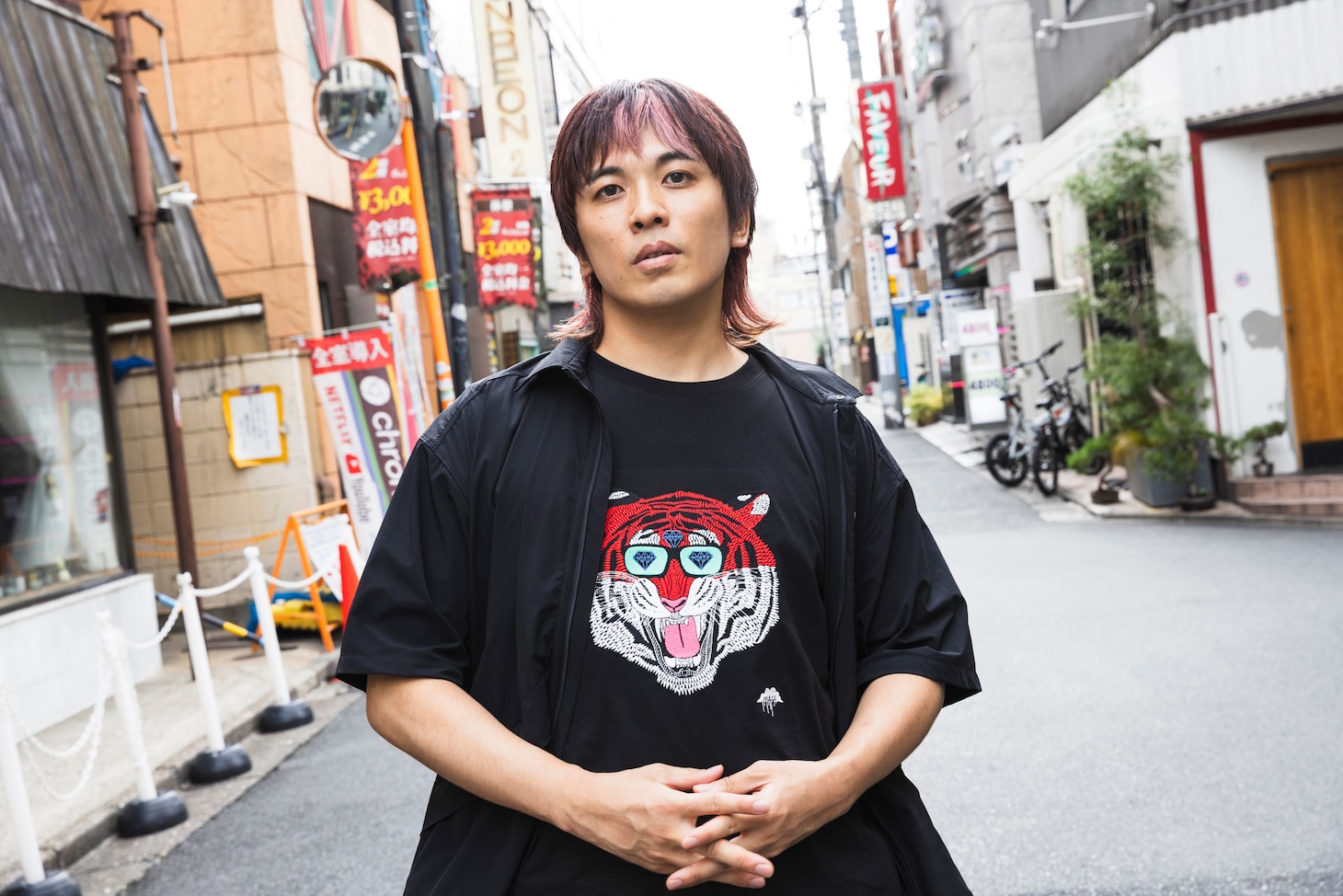 山崎彬