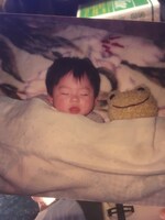 「まだ何もわかっていない1～2歳。このカエル、すごい好きだった」