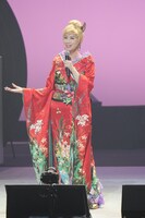 瀬川瑛子