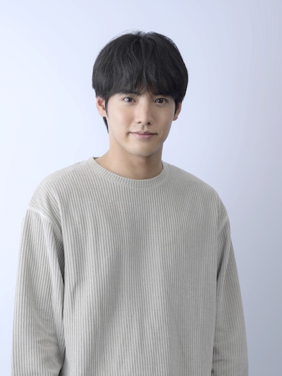 赤楚衛二。「キンパとおにぎり～恋するふたりは似ていてちがう～」で主人公を演じる。