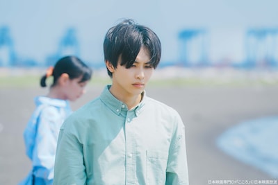 オリジナルショートドラマ「こころ」より、草川拓弥（超特急）演じる「私」。©日本映画放送