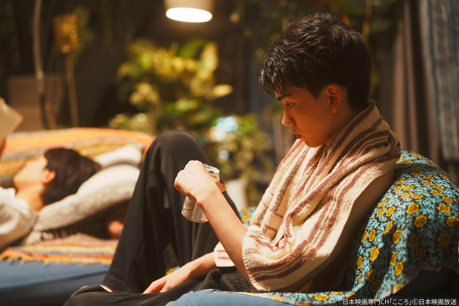 オリジナルショートドラマ「こころ」より、樋口幸平演じる「彼」。©日本映画放送