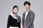 松任谷由実とドラマ「小さい頃は、神様がいて」に主演する北村有起哉。©︎フジテレビ