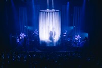 「菅原圭 first one-man live 2025 "knock, knock, knock"」の様子。（Photo by Taku Fujii）