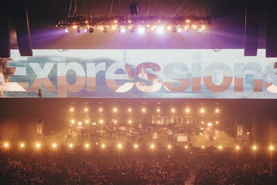 「Expressions」のパフォーマンスの様子。（撮影：Daiki Miura）