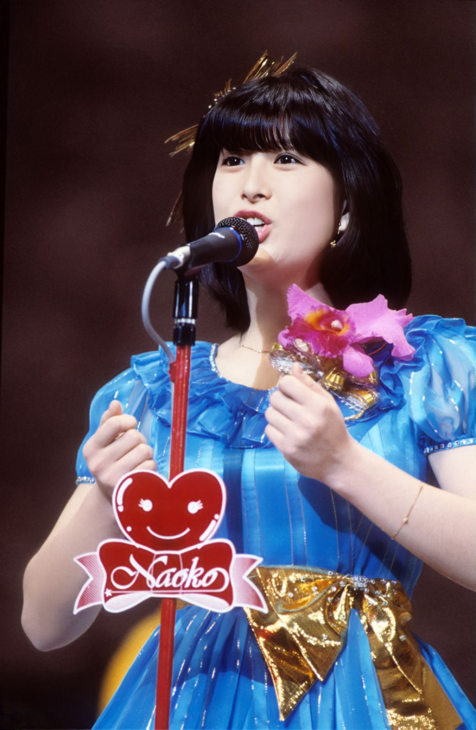 「NAOKO ANTHOLOGY SONGS」DISC4より「スマイル・フォー・ミー（1981.12.31『第23回輝く日本レコード大賞』）」。