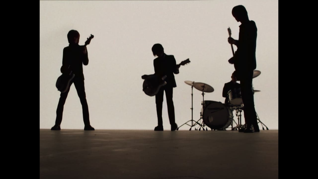 THEE MICHELLE GUN ELEPHANT「太陽をつかんでしまった」ミュージックビデオより。