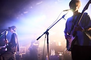 「ART-SCHOOL 25th ANNIVERSARY TOUR 2025『1985』」東京・LIQUIDROOM公演の様子。(Photo by HIROHISA NAKANO)