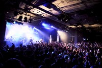 「ART-SCHOOL 25th ANNIVERSARY TOUR 2025『1985』」東京・LIQUIDROOM公演の様子。（Photo by HIROHISA NAKANO）