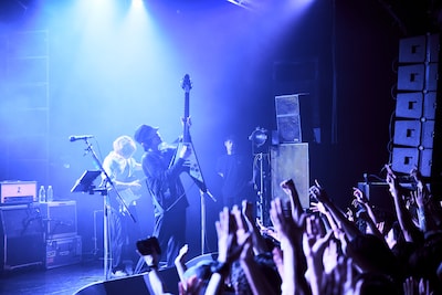 「ART-SCHOOL 25th ANNIVERSARY TOUR 2025『1985』」東京・LIQUIDROOM公演の様子。（Photo by HIROHISA NAKANO）