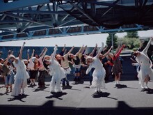 ExWHYZ「DON'T CRY」ミュージックビデオより。