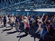 ExWHYZ「DON'T CRY」ミュージックビデオより。