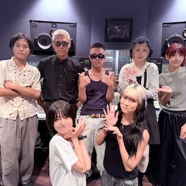 バラードかと思われたExWHYZの新曲は、DONGROSSO提供のパーティチューンだった
