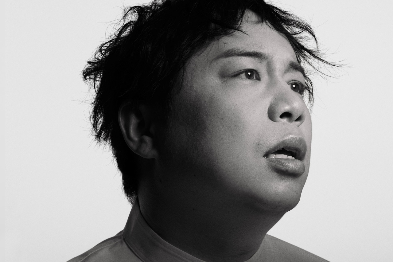 霜降り明星せいやこと石川晟也が初CDリリース、“しんどさ”を歌った青春応援ソング