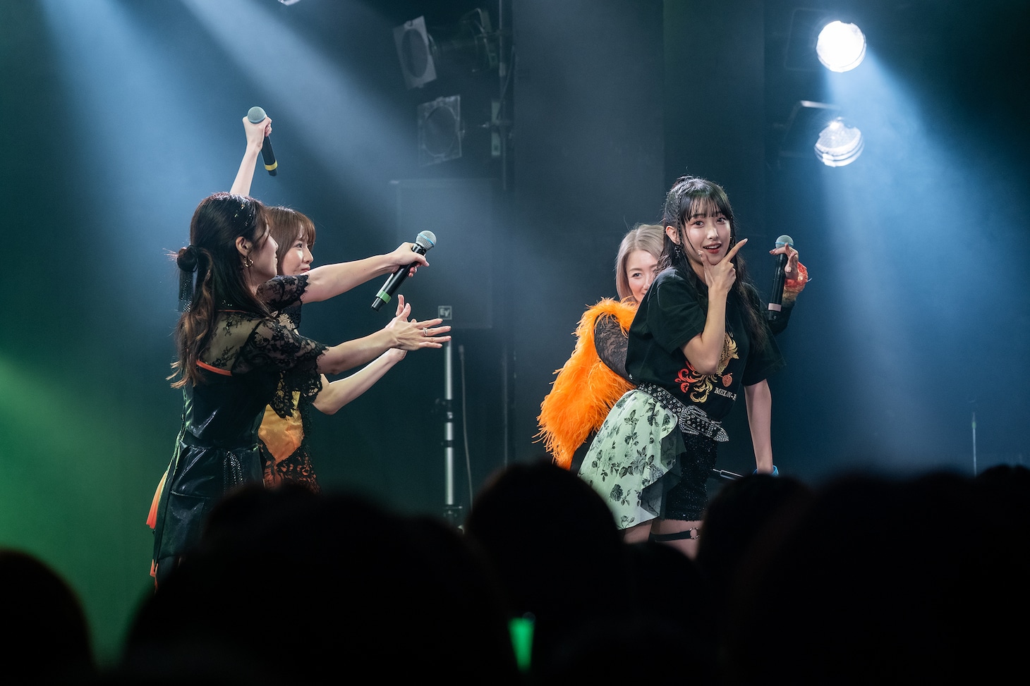 メロン記念日と北原もも（OCHA NORMA）。