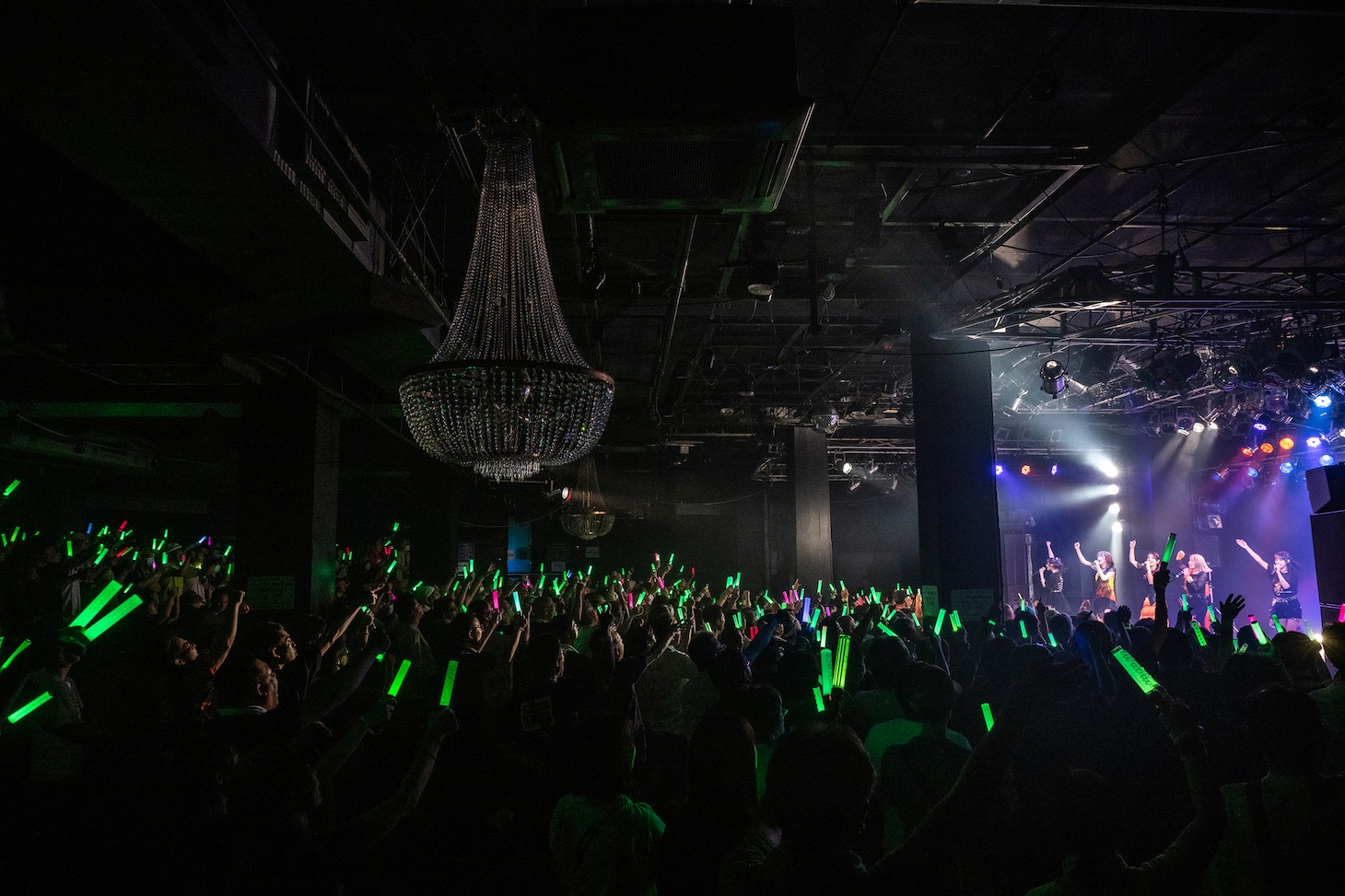 「メロン記念日'25 LIVE TOURー～熟メロン～」神奈川公演の様子。
