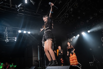 「ももも！」コールを全身で浴びる北原もも。