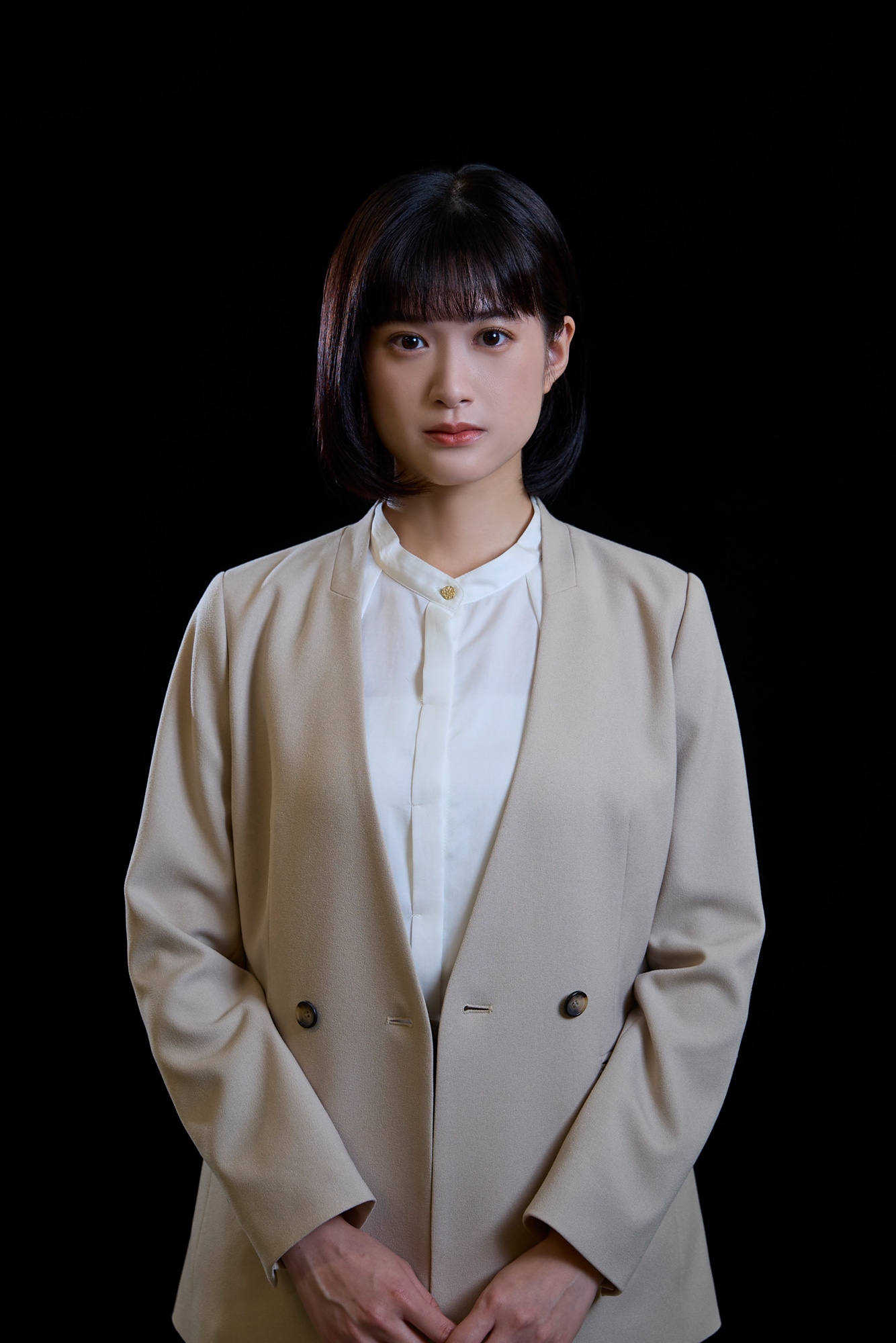 小西桜子演じる大島尚美。