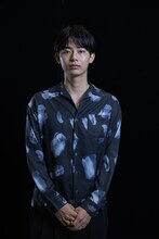 豊田裕大演じる城内涼。