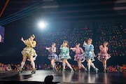 「超ときめき♡宣伝部のきみのハートにロックオンTOUR 2025 ~10th Anniversary~」ファイナル公演の様子。