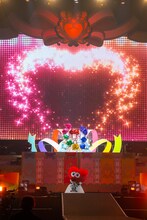 ハートを作る超ときめき♡宣伝部。